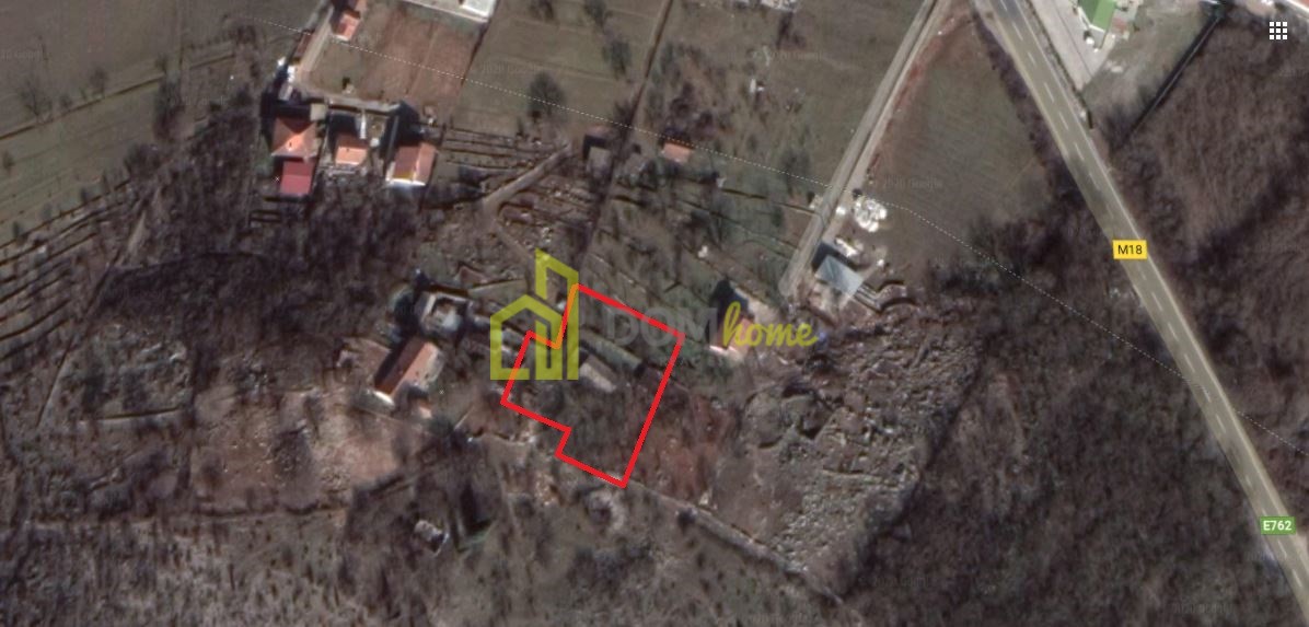 Plac 1318m2, Lužnica